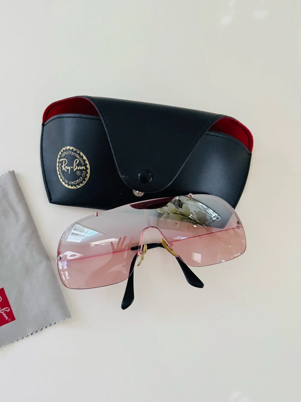 Vintage 🌸 Authentic Ray ban light pink rimless sunglasses
